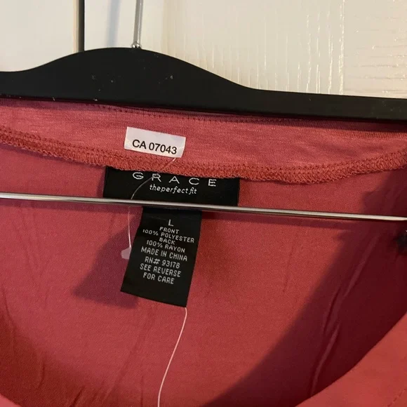 Blouse - Picture 2 of 4